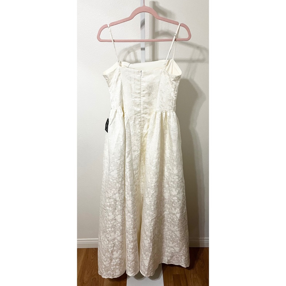 NWT Lulus Gorgeous Extravagance Ivory Floral Jacquard Maxi Dress Medium - Picture 9 of 13
